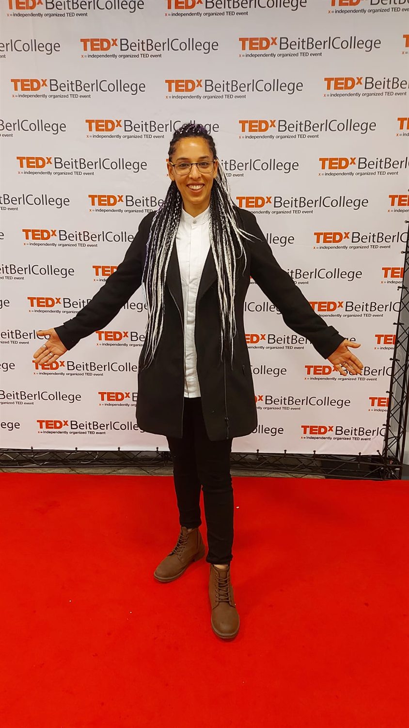 ליטל דרכי על במת TEDx במכללת בית ברל